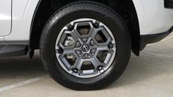 2026 Nissan Navara ST-X