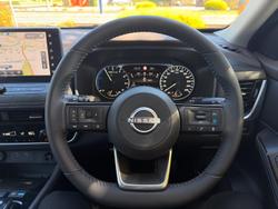 2025 Nissan X-TRAIL ST-L e-POWER