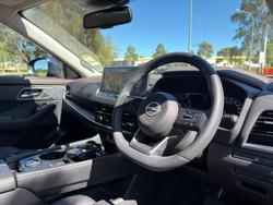 2025 Nissan X-TRAIL ST-L e-POWER