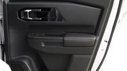 2026 Nissan Navara ST-X