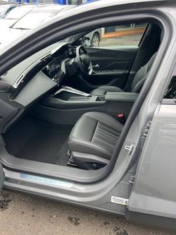 2024 Peugeot 408 GT Premium Fastback e-DCS Hybrid