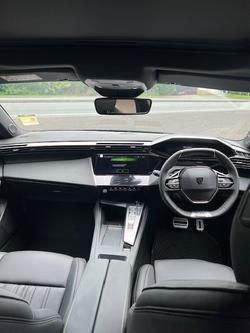 2024 Peugeot 408 GT Premium Fastback e-DCS Hybrid