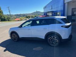 2025 Peugeot 5008 Allure e-DCS