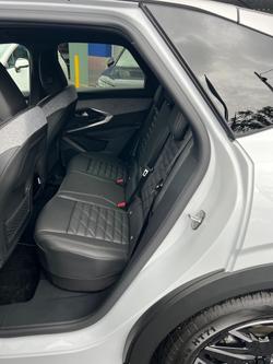 2025 Peugeot 3008 GT Premium e-DCS Hybrid