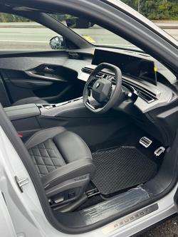 2025 Peugeot 3008 GT Premium e-DCS Hybrid