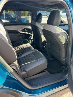 2025 Peugeot 5008 GT Premium e-DCS Hybrid