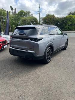 2025 Peugeot 5008 Allure e-DCS Hybrid