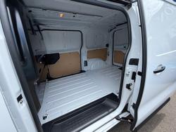 2025 Peugeot Expert Pro SWB