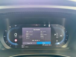 2022 Volvo XC40 Ultimate B4 Bright