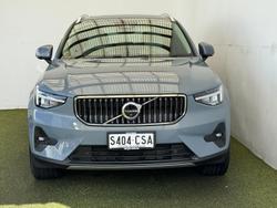 2022 Volvo XC40 Ultimate B4 Bright