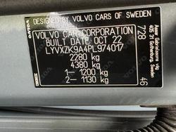 2022 Volvo XC40 Ultimate B4 Bright