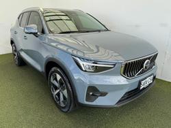 2022 Volvo XC40 Ultimate B4 Bright