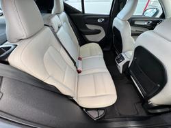 2022 Volvo XC40 Ultimate B4 Bright