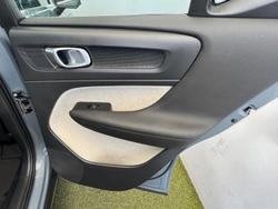 2022 Volvo XC40 Ultimate B4 Bright