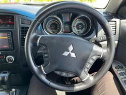 2012 Mitsubishi Pajero GLX