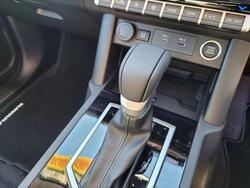 2026 Nissan Navara ST-X