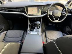 2022 Volkswagen Touareg 210TDI Elegance CR MY22 Four Wheel Drive Malbec Red