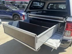 2017 Toyota Hilux SR