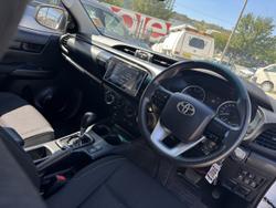2017 Toyota Hilux SR