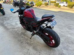 2023 Kawasaki Z900 (ZR900) Red