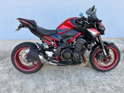 Kawasaki Z900 (ZR900)