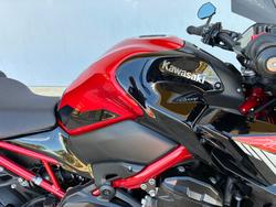 2023 Kawasaki Z900 (ZR900) Red
