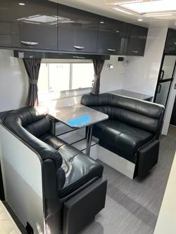 2015 Roma Elegance 21'