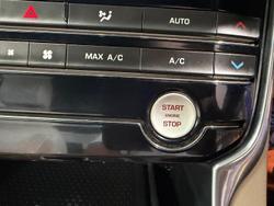 2016 Jaguar XE 20t Prestige X760 MY16 British Racing Green