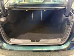 2016 Jaguar XE 20t Prestige X760 MY16 British Racing Green