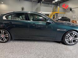 2016 Jaguar XE 20t Prestige X760 MY16 British Racing Green