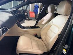 2016 Jaguar XE 20t Prestige X760 MY16 British Racing Green