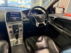 2012 Volvo XC60 T5 MY12 Black Sapphire