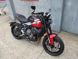 2025 Triumph TRIDENT 660 BLACK