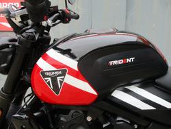 2025 Triumph TRIDENT 660 BLACK