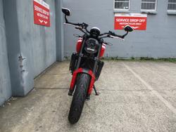 2025 Triumph TRIDENT 660 BLACK