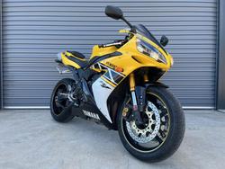 2006 Yamaha YZF-R1 R1 Yellow