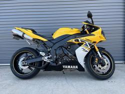 2006 Yamaha YZF-R1