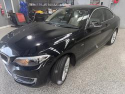 2016 BMW 2 Series 220i Luxury Line F22 Black Sapphire