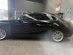 2016 BMW 2 Series 220i Luxury Line F22 Black Sapphire