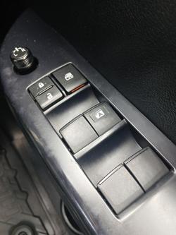 2022 Toyota Hilux SR