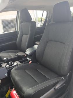 2022 Toyota Hilux SR