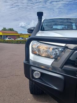 2022 Toyota Hilux SR