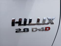 2022 Toyota Hilux SR