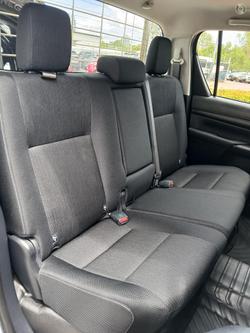 2022 Toyota Hilux SR