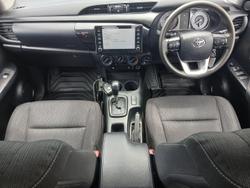 2022 Toyota Hilux SR