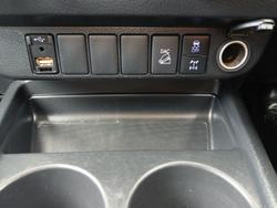 2022 Toyota Hilux SR