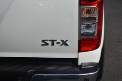 2015 Nissan Navara ST-X