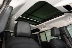 2022 Land Rover Defender 110 D300 SE