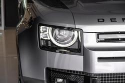 2022 Land Rover Defender 110 D300 SE