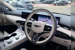 2025 Genesis GV70 2.5T SIGNATURE